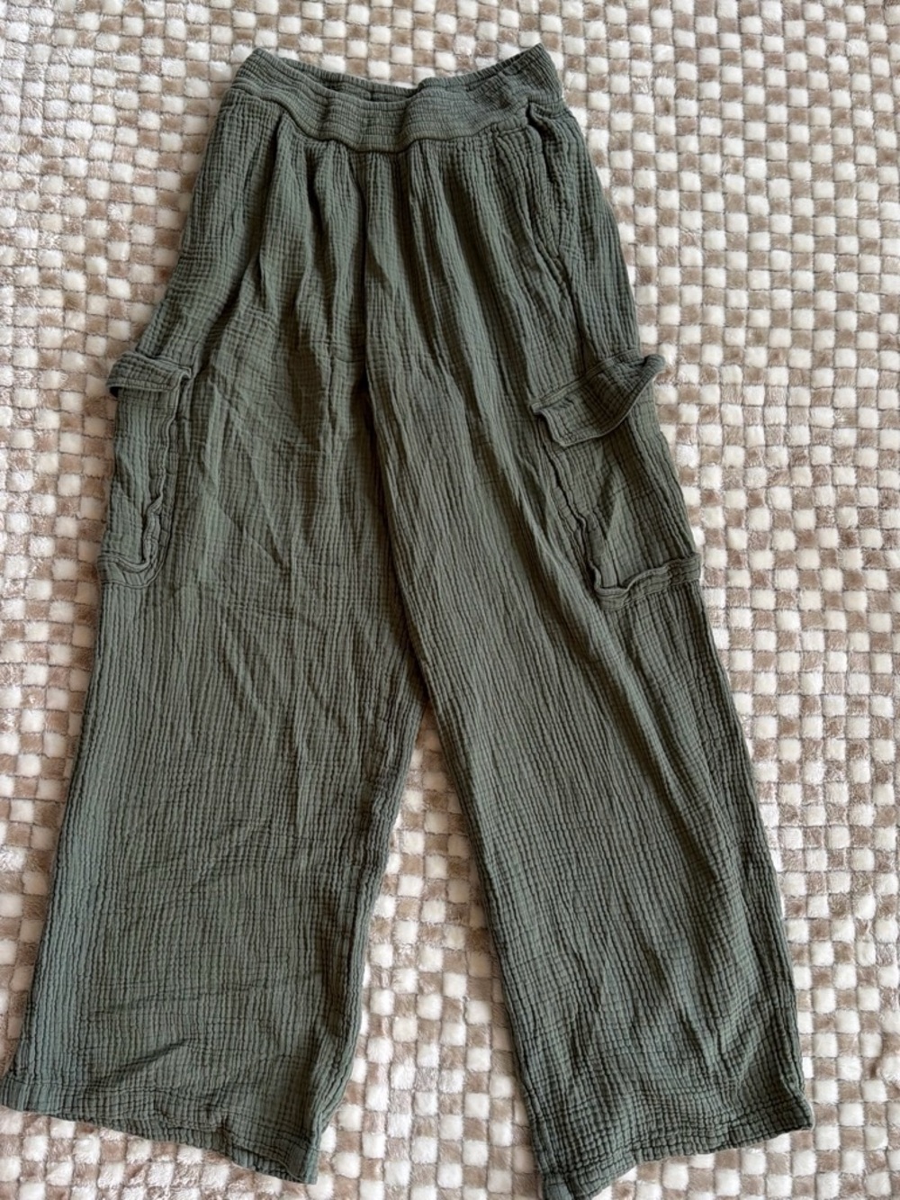 aerie Olive Cargo Wide-Leg Pants